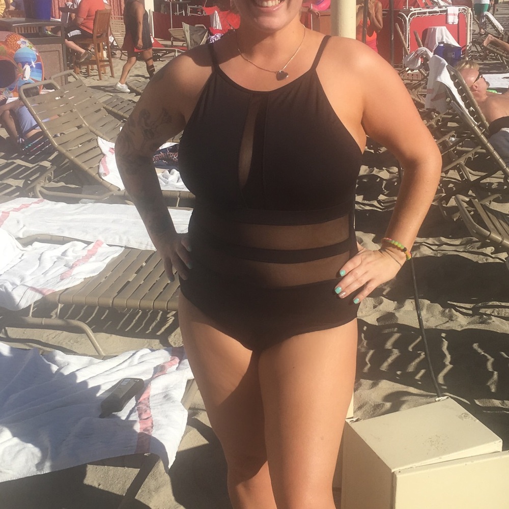 Swim suit